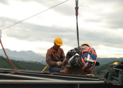 德國防墜器在儲罐穹頂施工中的應(yīng)用案例